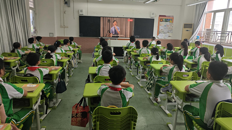 耀华小学.jpg